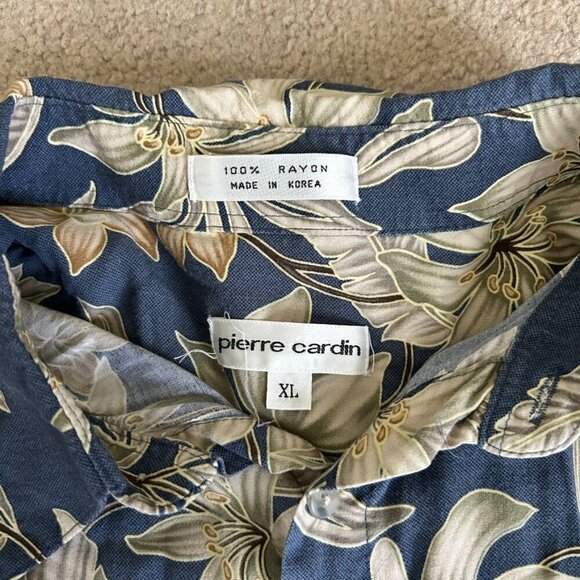 blue hawiian shirt - Picture 2 of 5